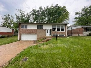 Building Photo - 2022 Northaire Ln