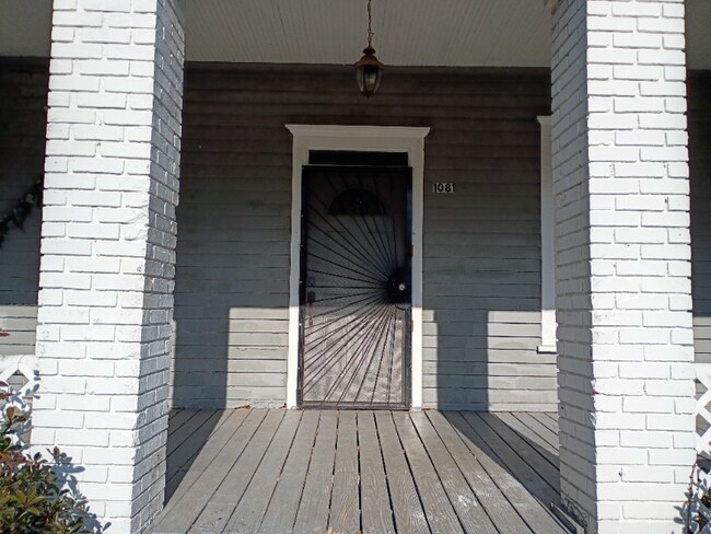 Foto del edificio - 1081 Arlington Ave SW