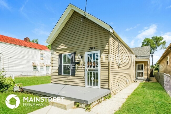 Building Photo - 3409 Vermont Ave