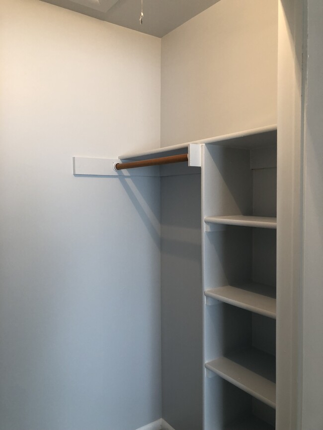 Bedroom Walk-in Closet - 4706 Ravens Crest Dr