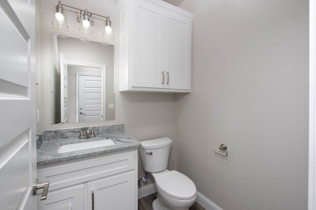 Building Photo - 1810 3rd Ave