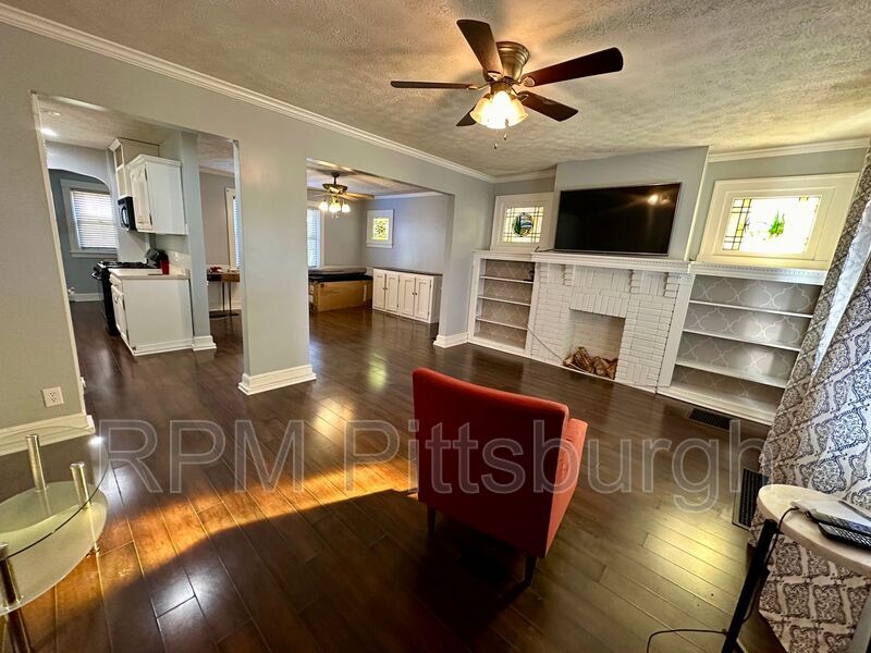 Primary Photo - 711 Norwich Ave