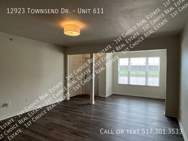 Foto del edificio - 12923 Townsend Dr