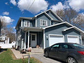 Building Photo - 102 Mill St