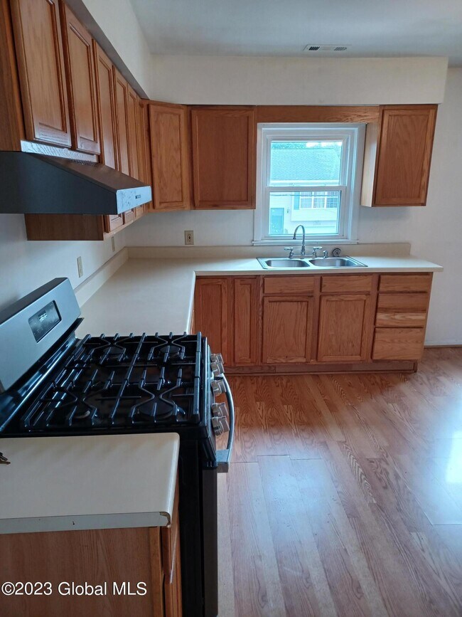 Foto del edificio - 1003 23rd St