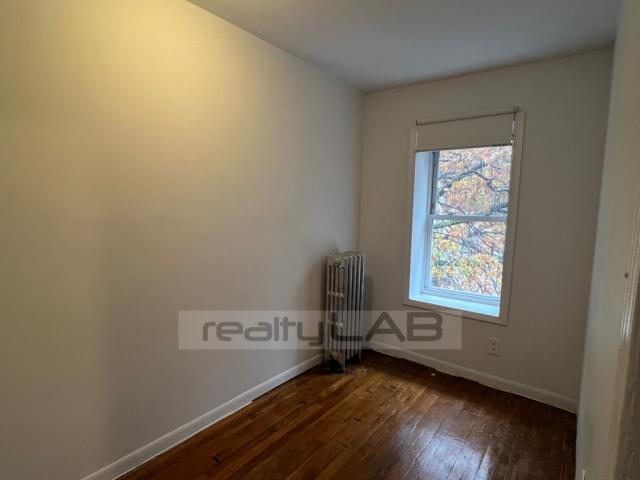 Foto del edificio - 2 bedroom in BROOKLYN NY 11216