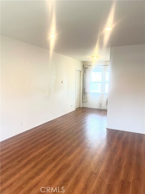 Foto del edificio - 2 E Newman Ave