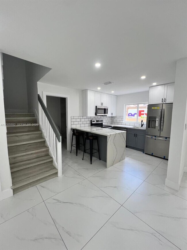 Foto del edificio - 3632 SW 112th Ave