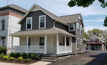 Building Photo - 2445 Tremont Ave