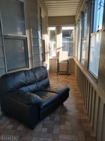 Primary Photo - 529 Norwood St