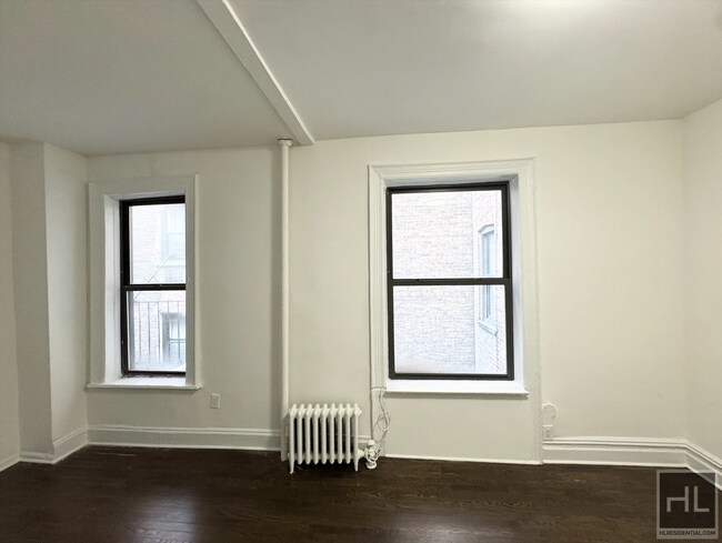 Building Photo - YORK AVENUE