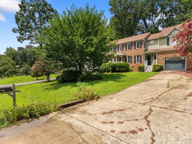 Building Photo - 10948 Sunset Hills Dr
