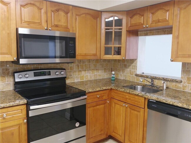 Foto del edificio - 705 NW 91st Terrace