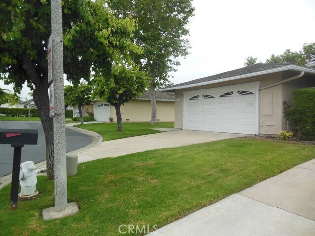 Building Photo - 3391 Paseo Halcon
