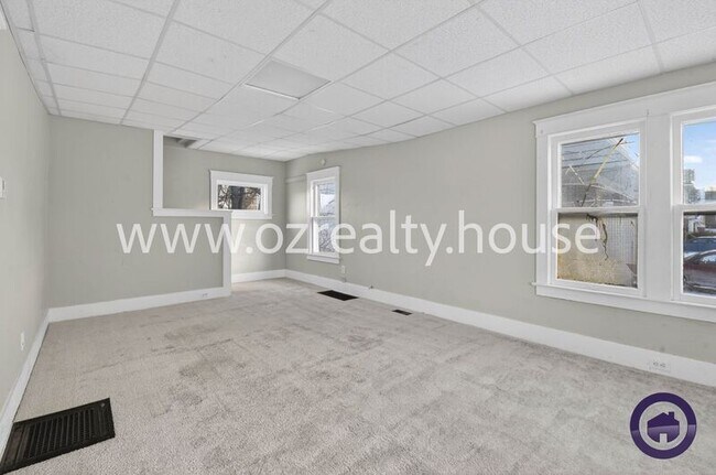 Foto del edificio - 3940 Vermaas Ave