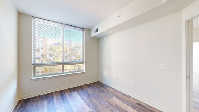 Interior Photo - 1200 East West