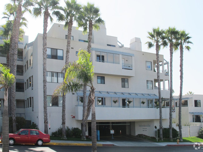 Building Photo - Sea Colony