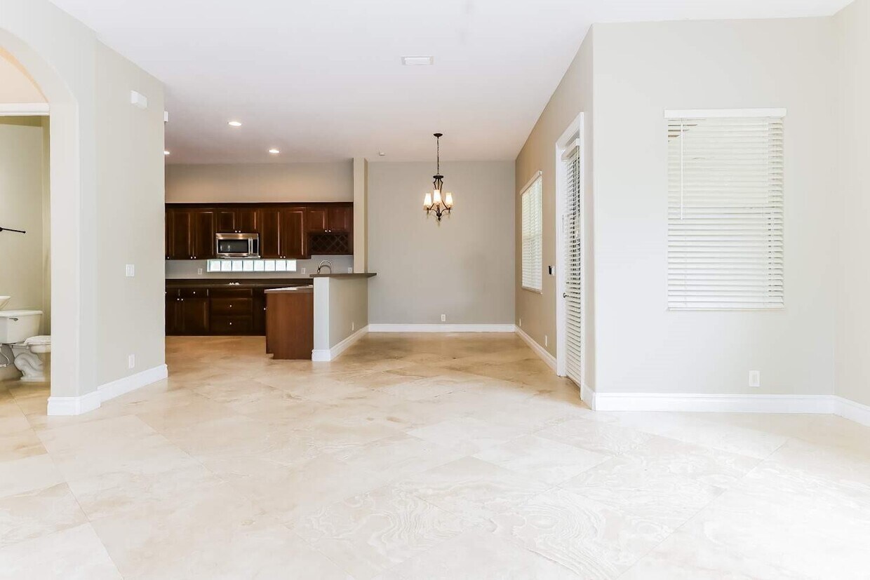 Foto principal - 1073 Grove Park Cir