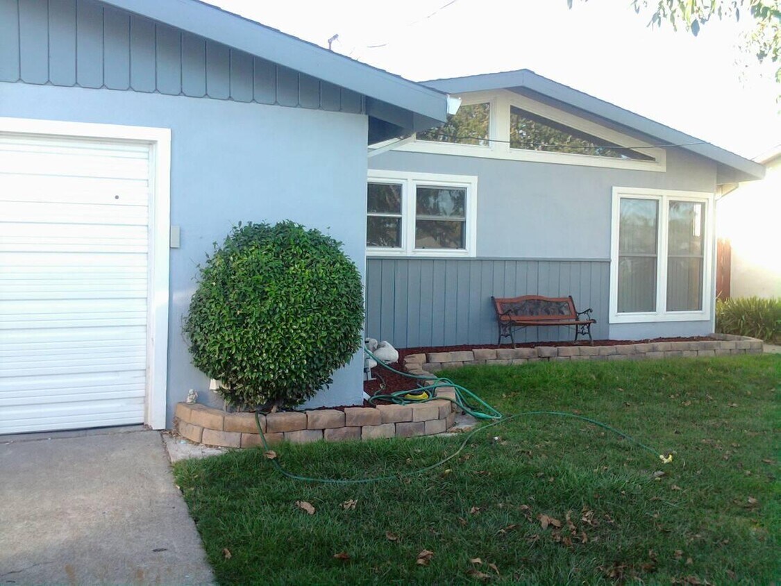 Primary Photo - 1283 Kresky Way