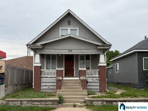 Building Photo - 1018 Charleston St