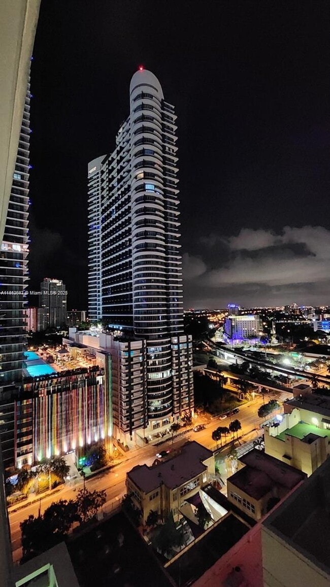 Foto del edificio - 1250 S Miami Ave