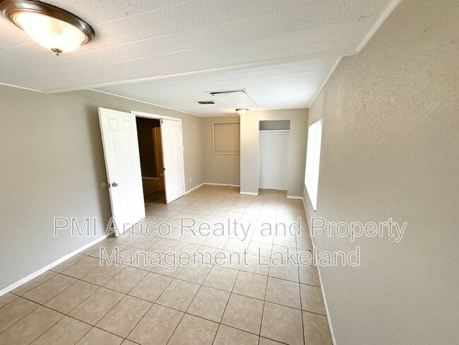 Foto del edificio - 1595 28th St NW