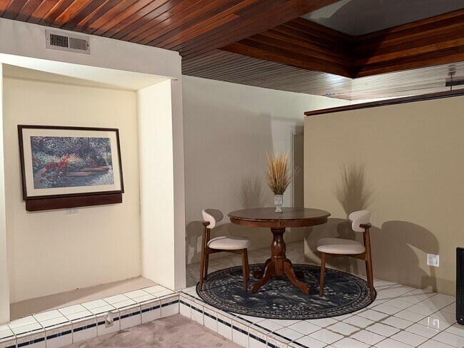 Foto del edificio - 5801 Cazaux Dr