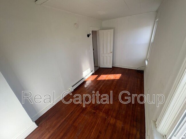 Foto del edificio - 1210 1st Ave