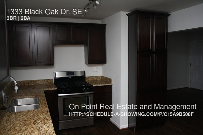 Foto del edificio - 1333 Black Oak Dr SE