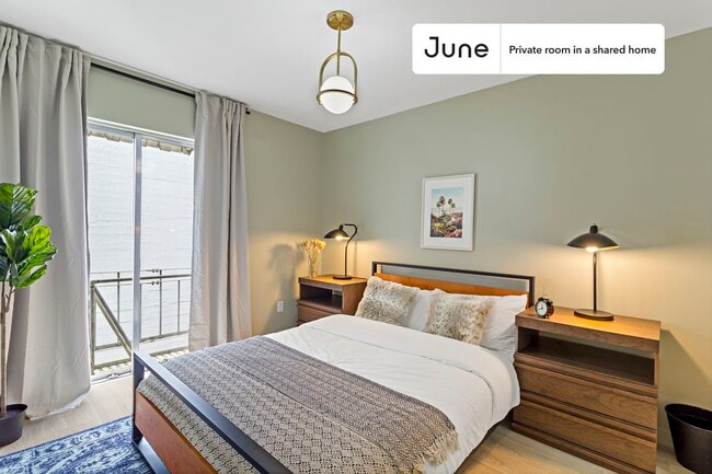 Room in Shared 5 bed/3.5 bath home - Room in Shared 5 bed/3.5 bath home