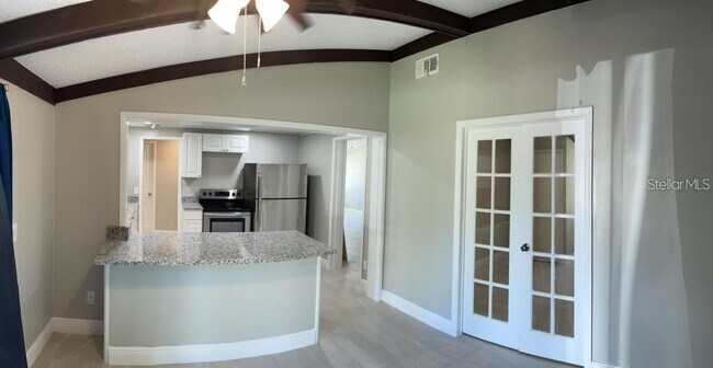 Foto del edificio - 1301 W Bryan St