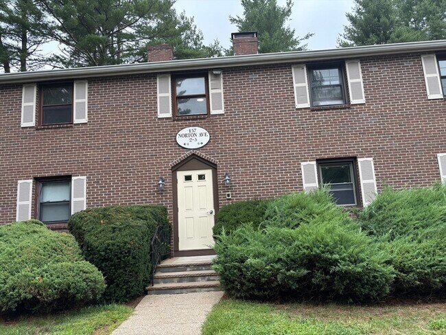 Foto del edificio - 157 Norton Ave