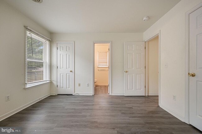Building Photo - 49 Winding Wood Dr