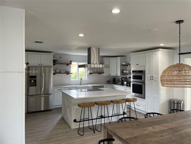 Foto del edificio - 8921 SW 48th St