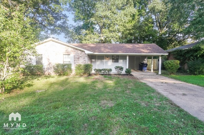 Building Photo - 7260 Northbrook Dr