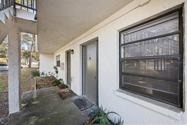Foto del edificio - 2122 Bradford St
