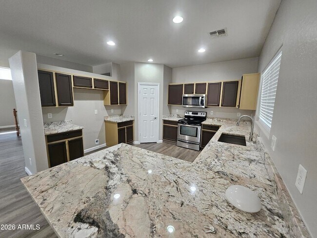 Building Photo - 25850 W Pleasant Ln