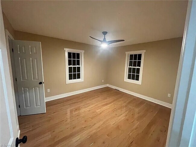 Building Photo - Build Equity While Leasing - Lease to Own