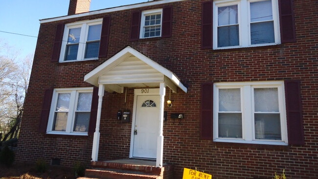 Front - 901 S Jackson St