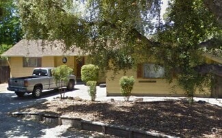Building Photo - 1205 Oak Ave