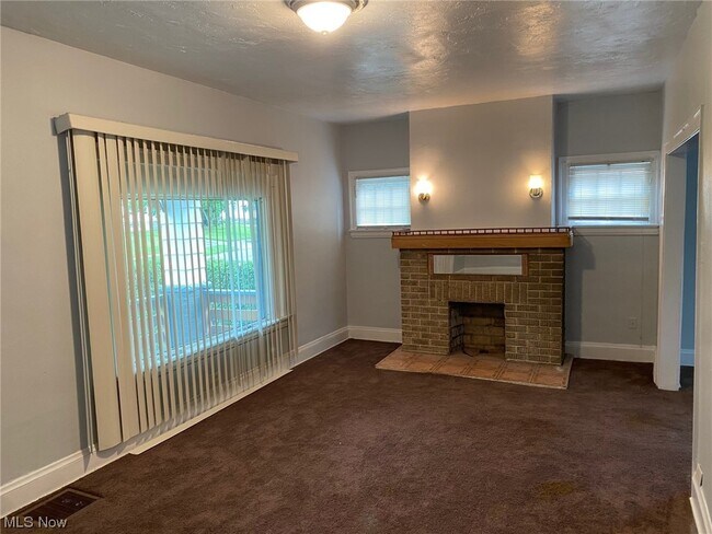 Foto del edificio - 9702 Park Heights Ave