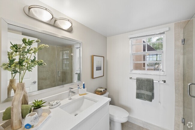 Cannes Premium 2BR, 2BA - 1,001SF - Master Bathroom - St. Tropez Apartments