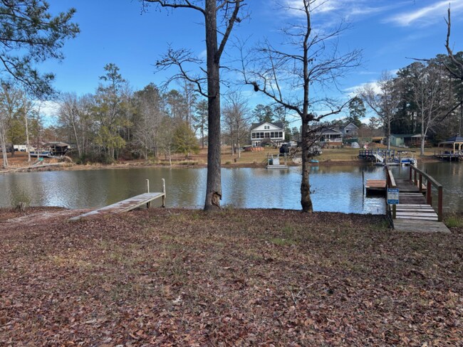 Foto del edificio - 61 Duckbill Rd