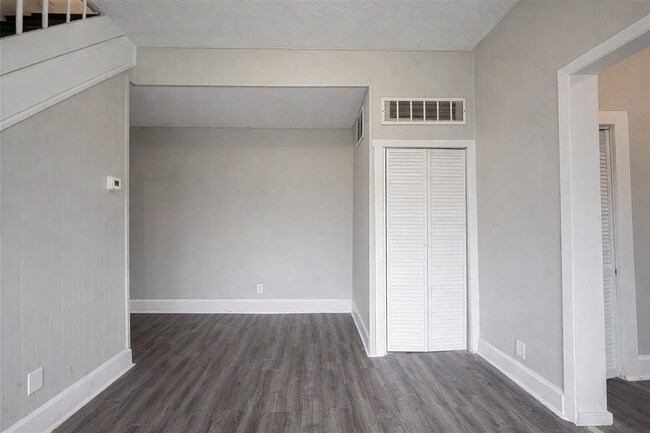 Foto del edificio - 19 S Tuxedo St