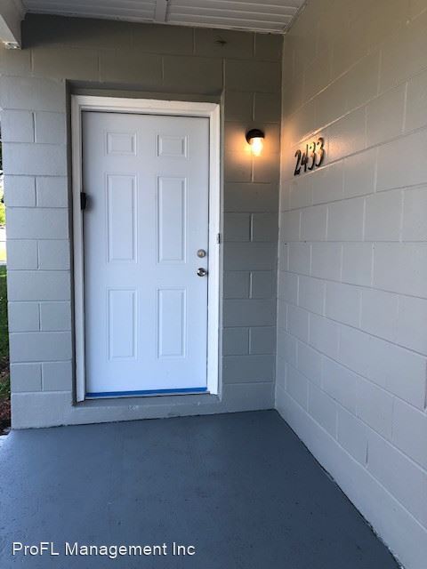 Building Photo - 3 br, 1 bath House - 2433 Cardena Ave
