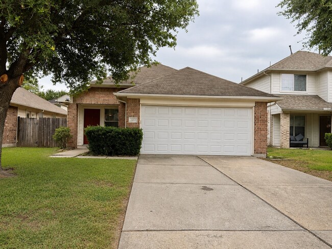 Building Photo - 14942 Sunset Creek Dr