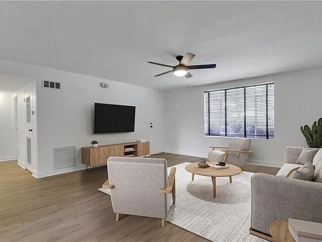 Foto del edificio - 1174 Briarcliff Rd NE