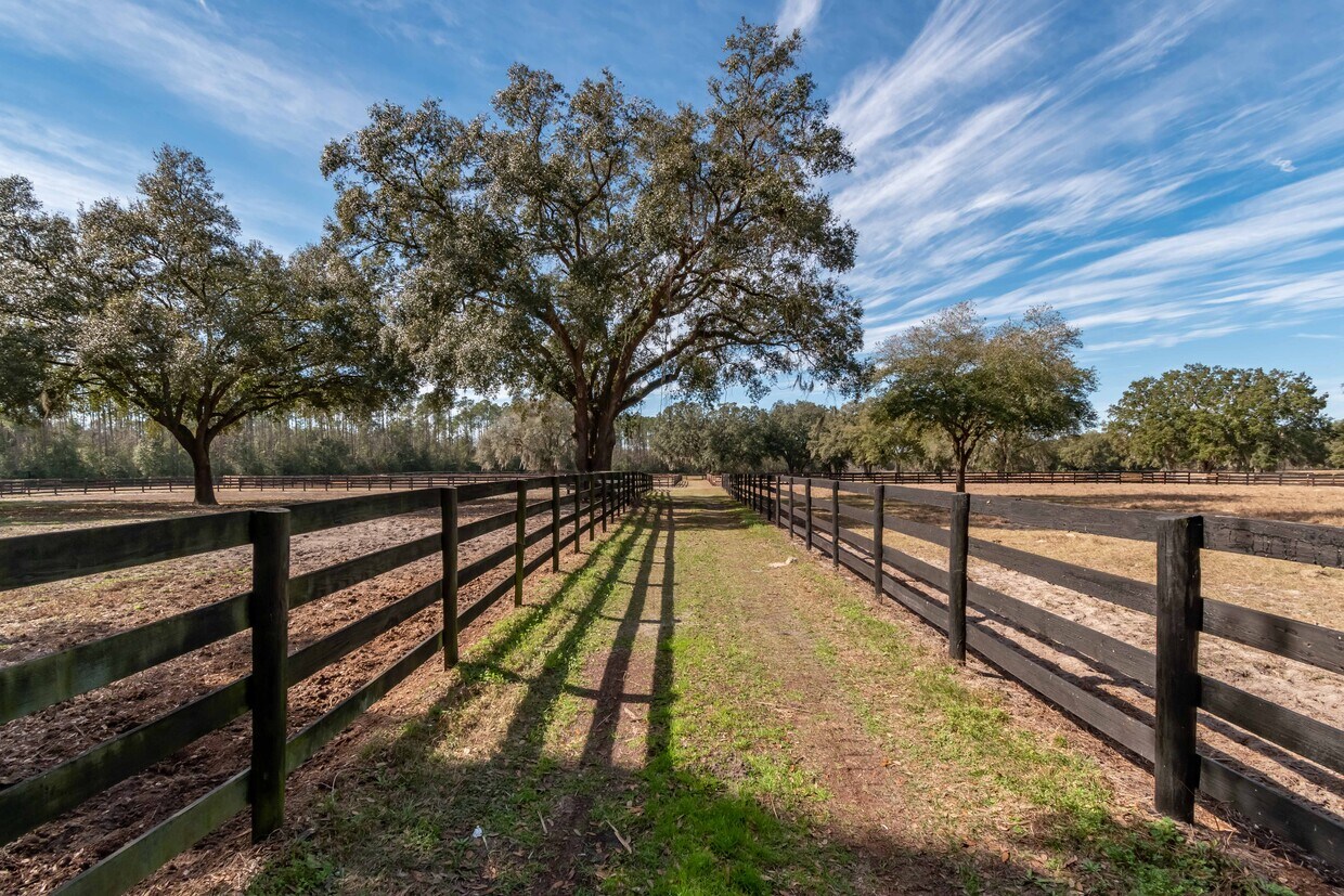 Foto principal - 5350 SE 212th Ct