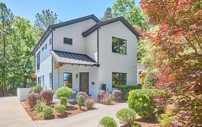 Building Photo - 631 Linfield Dr