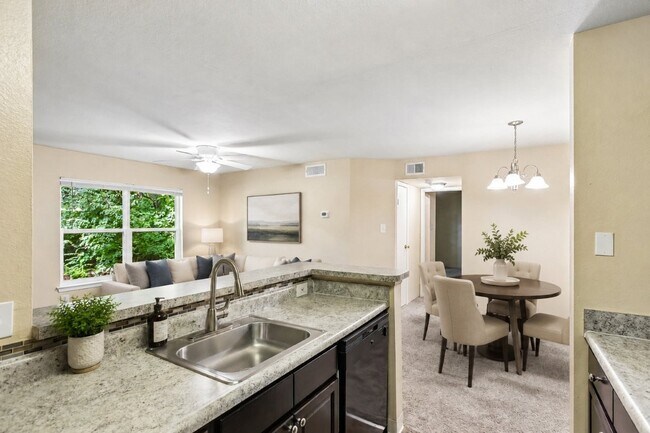 Foto del edificio - The Greens at Westgate Apartment Homes